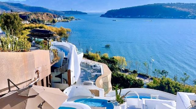 麗江大理【8-16人小團+雙廊+聖托里尼+磻溪S灣】一日遊