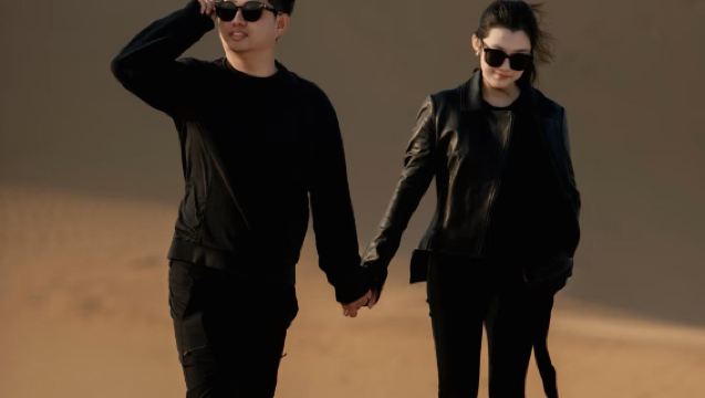 【成吉思汗陵+庫布齊沙漠】專屬舒適座駕，全程輕鬆隨行