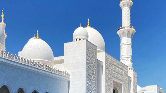 Abu Dhabi Sheikh Zayed Grand Mosque visit reservation service travel photography