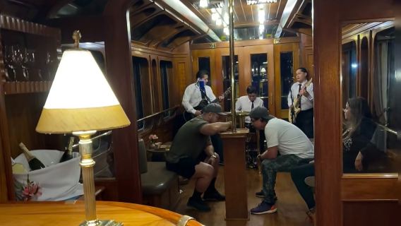 南方瀟湘號高端火車 全包管家導覽 新疆輪台喀什阿勒泰平涼