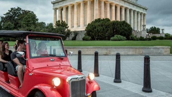 Washington, D.C.: Small Group Guided E-Cart Night Tour