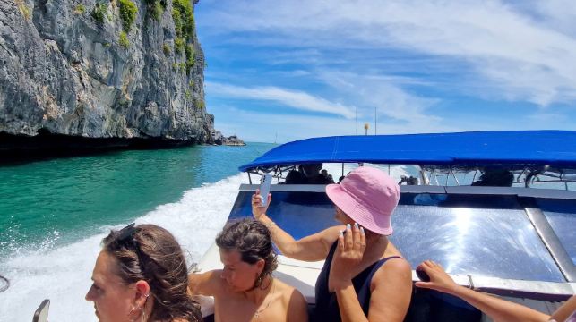 從閣帕岸島出發：安通日遊（含獨木舟、浮潛及午餐）