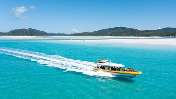 Airlie BeachTours