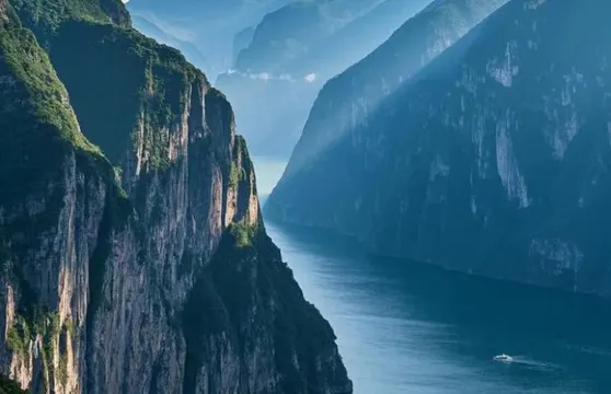 船遊巫峽瞿塘峽神女峰一日【兩峽一峰 奉節寶塔坪碼頭出發】