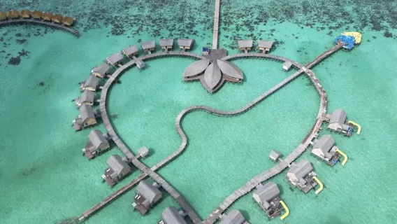 25년 새 오픈, 셈포르나 큐피드 워터하우스 리조트 소프트 오픈, 많은 놀라움 속에 시작