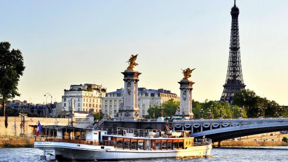 法國巴黎全景一日遊羅浮宮塞納河遊船中文小團