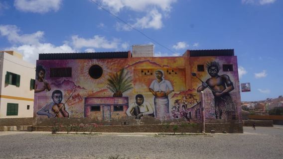 São Vicente: Lawatan Sorotan Peribadi dari Pelabuhan Mindelo