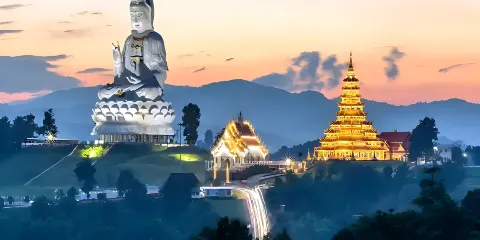 清邁清萊 紅白藍廟一日遊【導遊+路徑溫泉+午餐+接送】