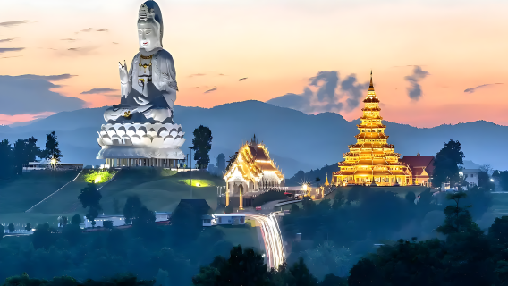 CHIANG RAI Red, White and Blue Temple Full Day Tour from Chiang Mai