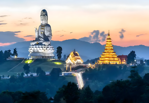 CHIANG RAI Red, White and Blue Temple Full Day Tour from Chiang Mai