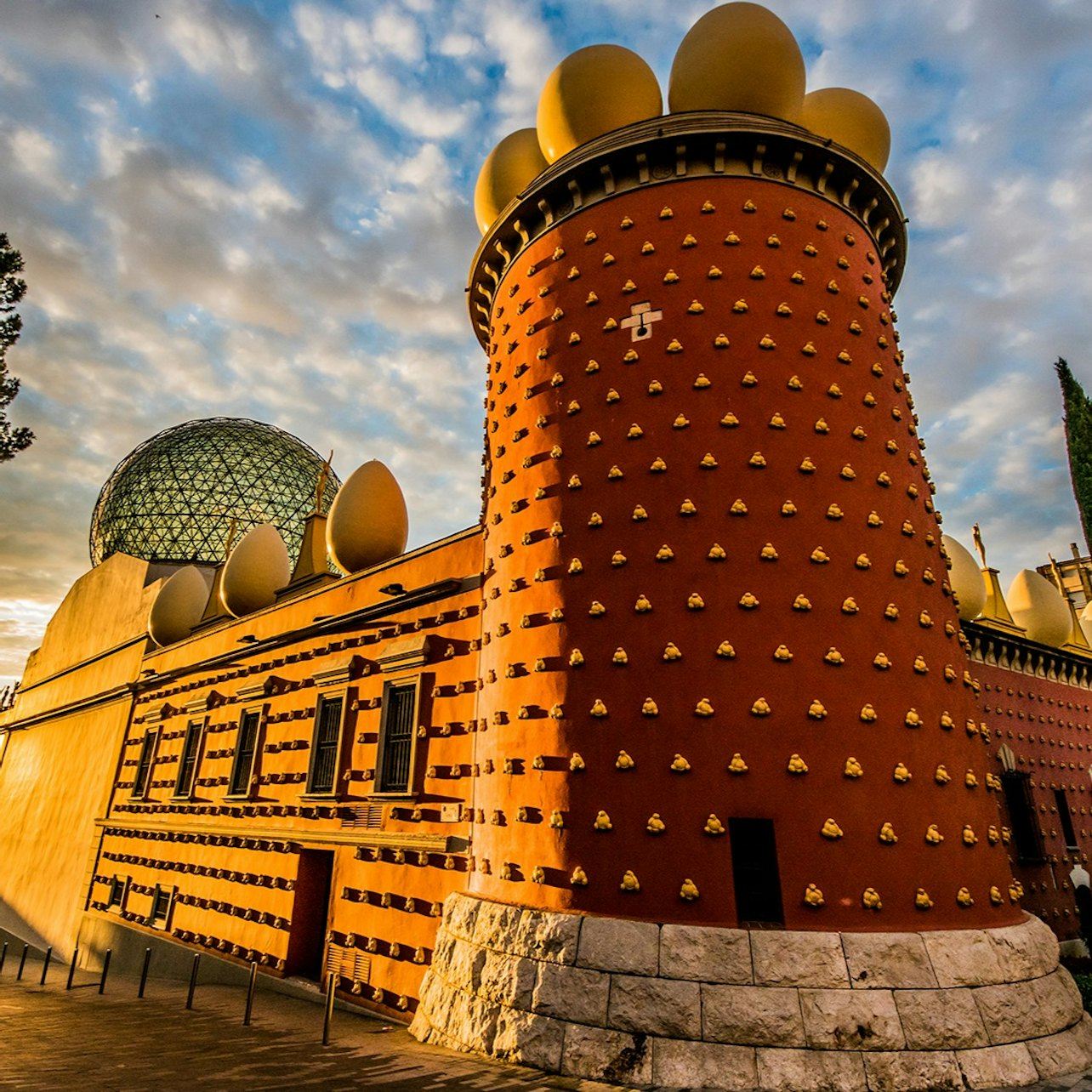 Dalí Theatre and Museum: Entry Ticket + Guided Tour