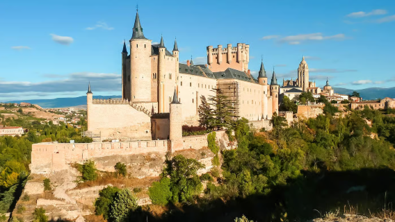 Pakej Pelancongan Sehari Tiga Bandar di Sepanyol - Segovia/Ávila/Katedral Toledo dari Madrid