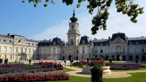 匈牙利布達佩斯-自由廣場-多瑙河遊船【中文專車-愜意舒適】