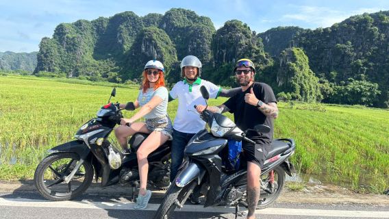 Ninh Binh: Gizli Manzaralar Arasında Tam Günlük Motosiklet Yolculuğu ve Yerel Öğle Yemeği