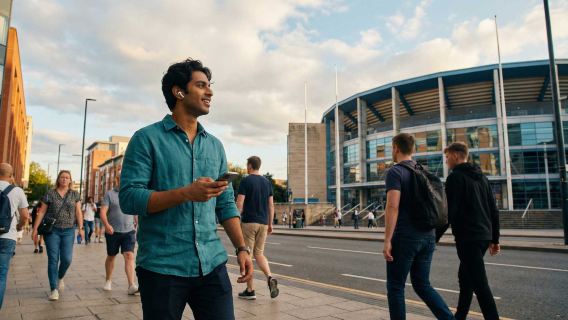 Tur Audio Birmingham: Jalan-Jalan Suara Melalui Seni, Ikon & Legenda Urban