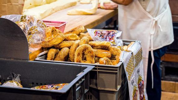 Montreal: Mile-End Foodie Walking Tour with 7 Tastings