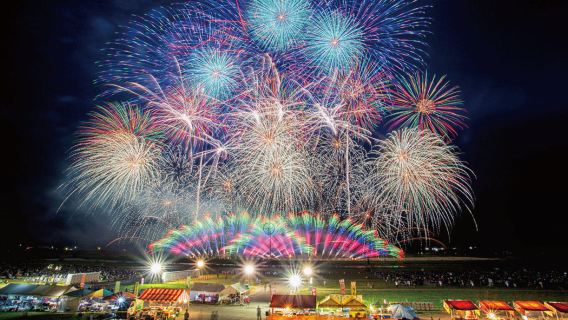 日本大曲花火大会秋の章半日帰りツアー：団体椅子席含む｜大曲駅集合