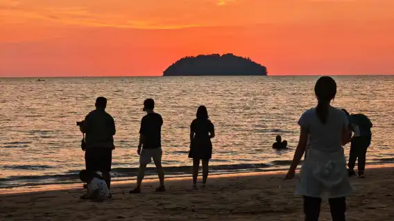 沙巴丹絨亞路海灘|夕陽立槳|海上夕陽+SUP教練+接駁服務