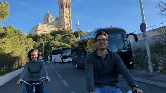 Marseille seaside neighbourhood e-bike tour