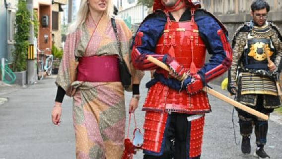 Tour privati guidati al Castello di Osaka con armatura da samurai
