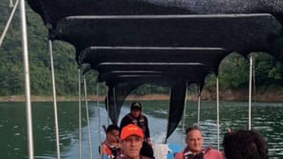 Embalse Amaní: ทริปวันเดียวพร้อมล่องเรือ พายเรือคายัค และอาหารกลางวัน