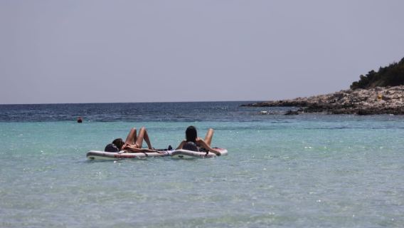 Da Zara: tour guidato di un giorno intero a Dugi Otok con paddleboard