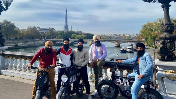 Parigi: tour guidato della città in bicicletta elettrica