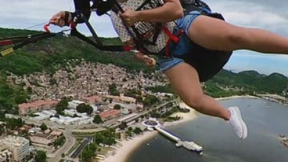 Niterói: Paragliding-Erlebnis mit GoPro-Fotos und -Videos