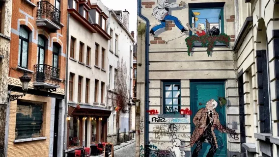 Pesan setelah konsultasi / Brussels Grand Place, Galeri Saint-Hubert, Atomium, Eropa yang Menyusut / Bandara / Layanan mobil titik-ke-titik / Pemandu wisata / Layanan mobil pribadi