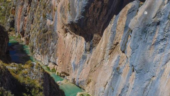 From Ayacucho: Excursion to the Turquoise Waters of Millpu