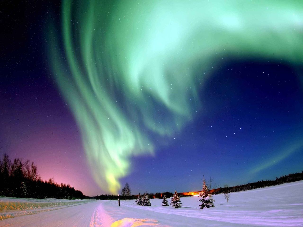 漠河北極村+鹿苑+北陲哨所+漠河舞廳一日遊（一單一團私家團）