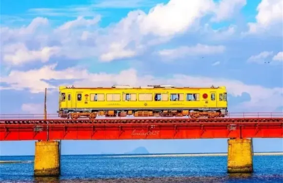 京都丹後海上列車+天橋立+伊根舟屋治癒系一日遊，千與千尋同款