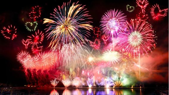 【12月31日期間限定大晦日】ハウステンボス花火大会(九州)+佑徳稲荷神社