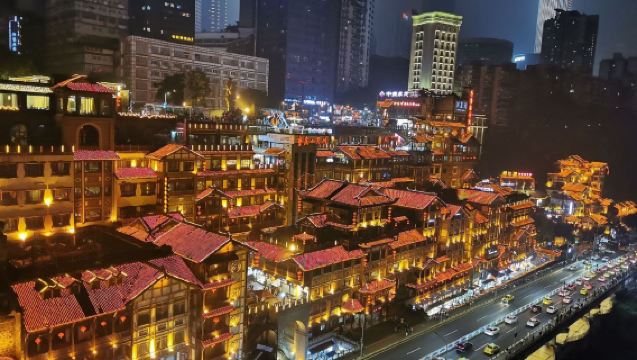 重慶長江索道+李子壩輕軌穿樓+洪崖洞民俗風貌區夜景等包車一日遊