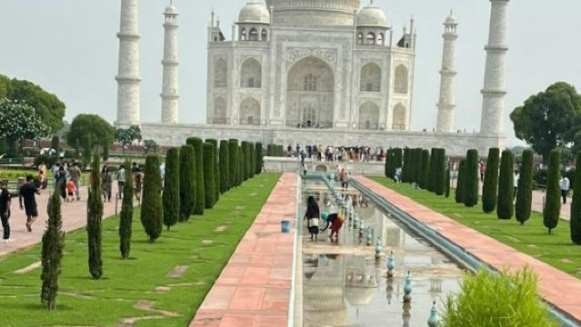 Agra: Begeleide Dagtocht + Retourtransfer