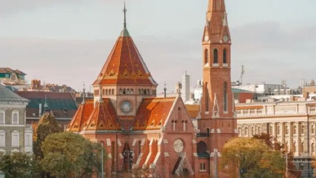 匈牙利布達佩斯市區-英雄廣場-布達城堡-包車-精選