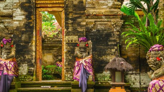 อูบุด: ป่าลิง นาข้าวขั้นบันได และวัดศักดิ์สิทธิ์