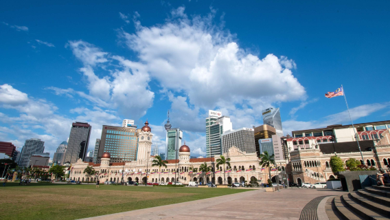 Excursión de un día por Kuala Lumpur y las Cuevas de Batu [servicio de coche privado con conductor/viaje organizado]|Hotel cerca de edificios emblemáticos para explorar