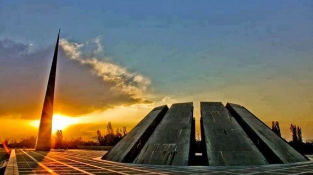 亞美尼亞種族滅絕紀念館+塞凡湖+埃裏溫階梯包車一日遊