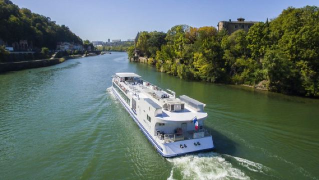 ลียง ทัวร์ล่องเรืออาหารเย็น 2.5 ชั่วโมง