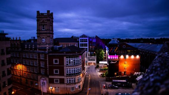 Nottingham Audio Tour: Nottingham Echoes, Legends, and Hidden Vaults Tour