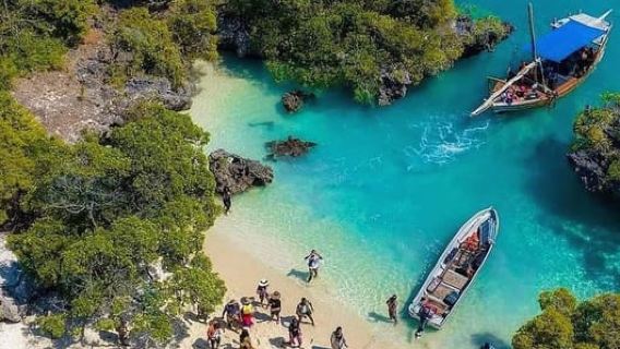ZANZIBAR: BLUE SAFARI TOUR WITH LUNCH