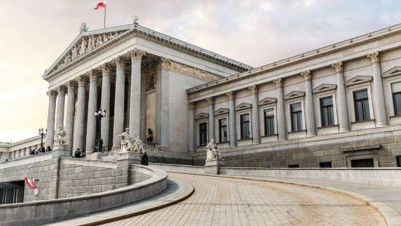 Prague-Vienna sewaan peribadi rentas sempadan (boleh hantar/jemput sehala, pemandu berbahasa Cina, perjalanan boleh disesuaikan)
