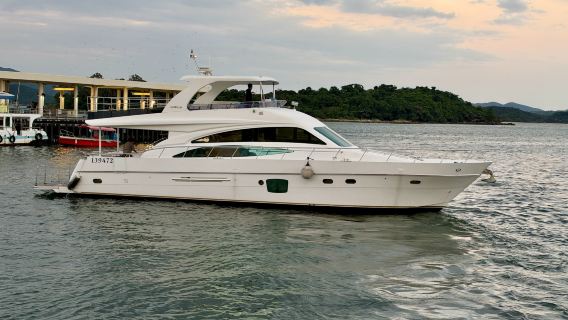 [Hong Kong yacht rental] 70-foot (recommended for 15~30 people) birthday/proposal/team building