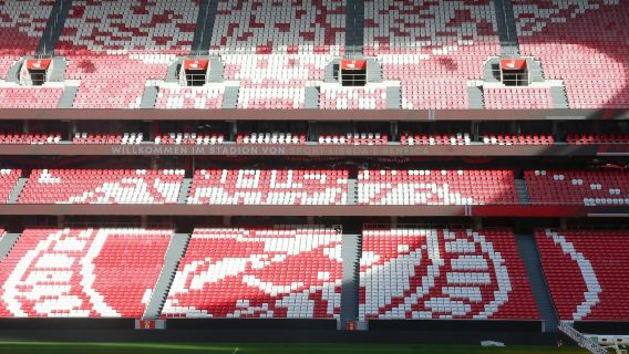Estádio da Luz: Entrébillet + Halstørklæde-tilbud