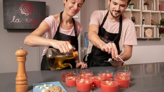 Barcelona: Premium Tapas & Paella Cooking Class
