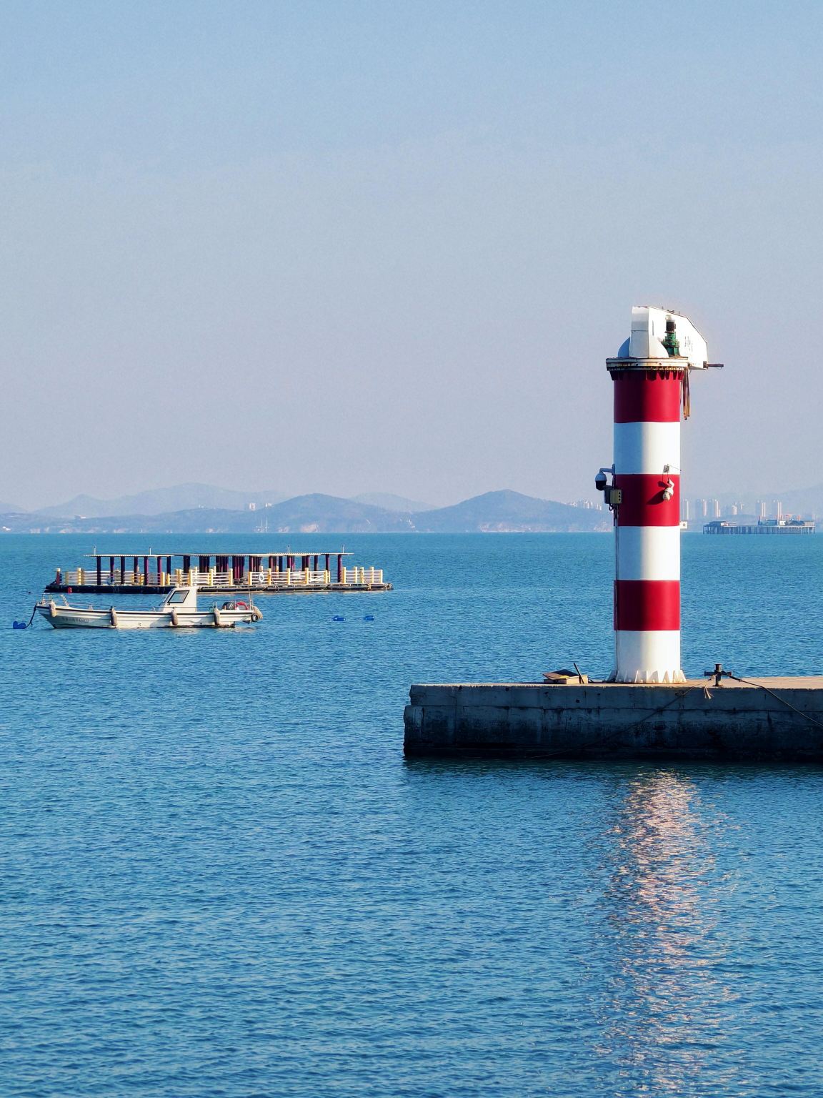 Yantai Yueliangwan + Dongpaotai Seaside Scenic Area + Fisherman's Wharf Private Charter Day Tour - Chinese & English Service Available