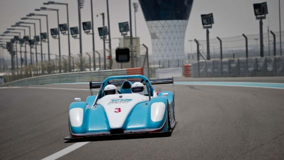 Esperienza passeggero Radical SST sul circuito di Yas Marina (esperienza immersiva di guida in pista)