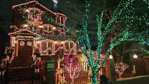 New York : visite guidée à pied des illuminations de Noël de Dyker Heights