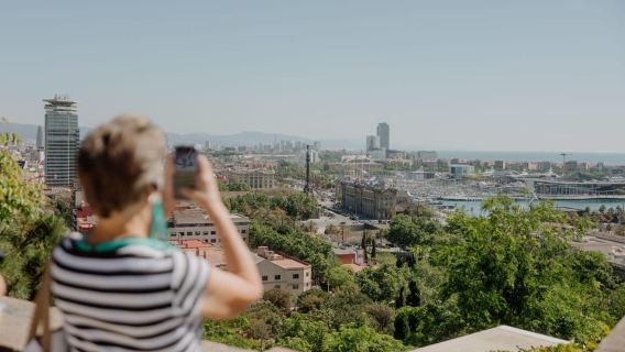 Barcelona: Park Güell, Sagrada Familia, Cable Car & More